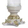 Castiçal em Resina Base Trabalhada Branco e Dourado - 26 cm