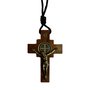 Cordão Crucifixo com Medalha de São Bento Ouro Velho - 7 cm 