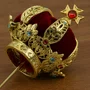 Coroa Dourada em Metal Fundido com Veludo Vermelho - 5,5 cm