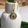 Corrente Banhada Dourada Medalha Redonda de Nossa Senhora das Graças