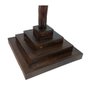 Crucifixo com Base Quadrada Degraus de Resina Nacional - 115 cm