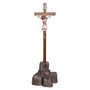 Crucifixo de Madeira e Cristo em Resina Nacional com Pedestal - 2,36 mt