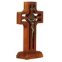 Crucifixo de Mesa Madeira Vazada e Ouro Velho - 15 cm x 8 cm 