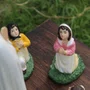 Imagem de Nossa Senhora de Fátima com Pastores de Resina Nacional com Coroa - 29 cm