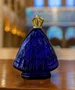 Porta Água Benta Nossa Senhora Aparecida em Vidro Azul Coroa Dourada - 13 cm
