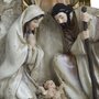 Presépio de Resina Importada Sagrada Família com Anjo em Pé - 23 cm